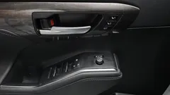 2023 Toyota Highlander 2.5 4WD Limited, белый — фото 20