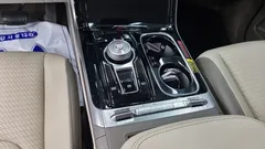 2023 Kia Carnival Diesel 9-Seater Hi-Limousine — фото 9