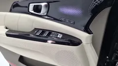 2023 Kia Carnival Diesel 9-Seater Hi-Limousine — фото 20