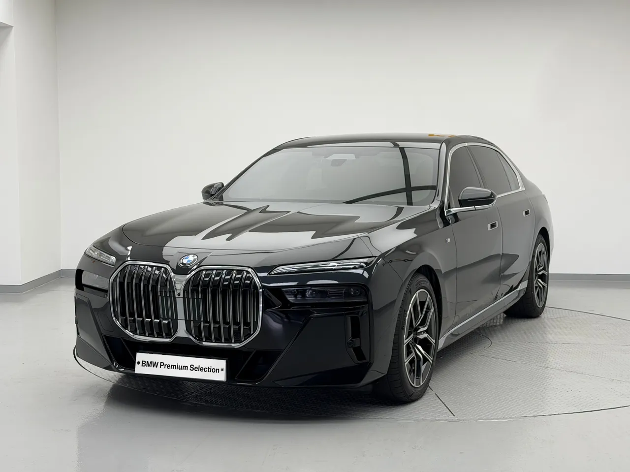 2023 BMW 7-Series 740i sDrive M Sport