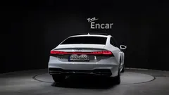 2022 Audi A7 45 TDI Quattro Premium — фото 4