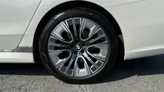 2023 BMW 7-Series 740i sDrive Design Pure Excellence — фото 5