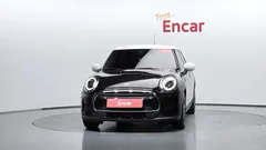 2024 Mini Cooper 5Door Classic — фото 3