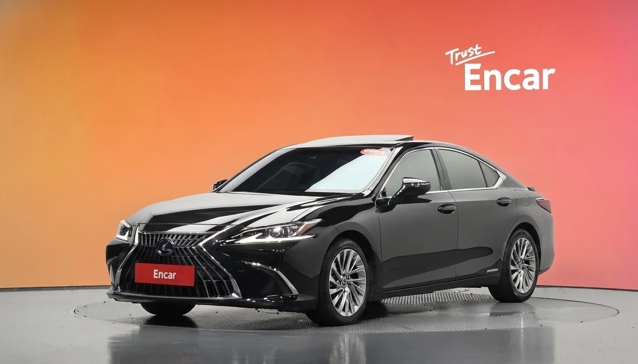 2022 Lexus ES Luxury Plus