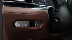 2022 Genesis G90 Gasoline 3.5 Turbo AWD — фото 17