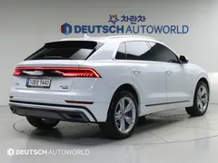 2023 Audi Q8 45 TDI Quattro Premium — фото 2
