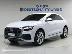 2023 Audi Q8 45 TDI Quattro Premium — фото 13