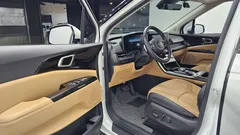 2023 Kia Carnival Diesel 9-Seater Noblesse — фото 10