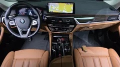2023 BMW 5-Series 520i Luxury — фото 7