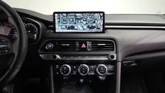 2023 Genesis G70 Gasoline 2.0T 2WD — фото 14