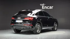 2022 Audi Q5 40 TDI Quattro Sportback — фото 2