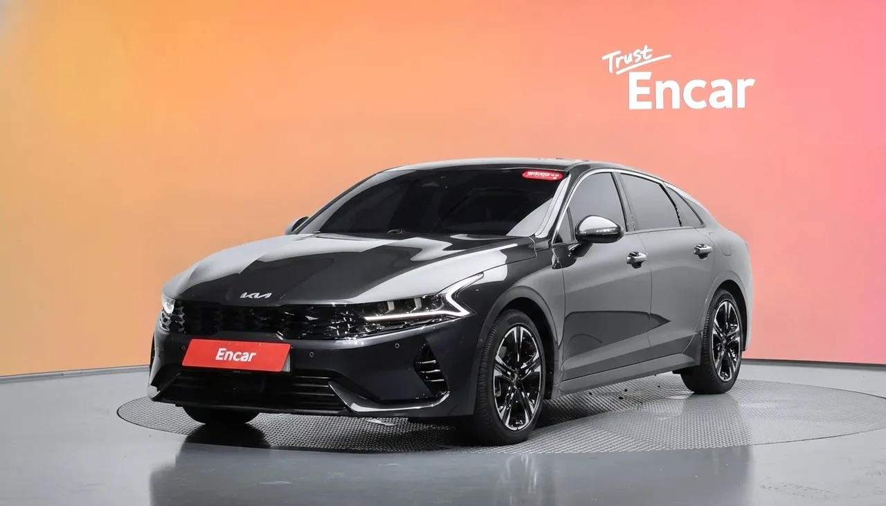 2023 Kia K5 Signature