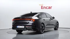 2023 Kia K5 Signature — фото 2