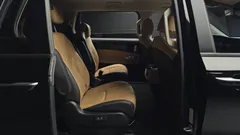 2023 Kia Carnival Diesel 9-Seater Prestige — фото 11