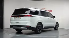 2022 Kia Carnival Diesel 9-Seater Prestige — фото 2