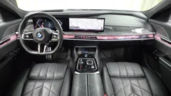 2023 BMW 7-Series 740i sDrive M Sport — фото 14