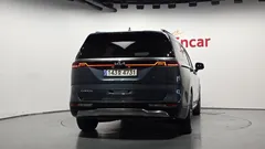 2023 Kia Carnival Diesel 7-Seater Signature — фото 4