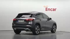 2021 Mercedes-Benz GLA-Class GLA220, серый — фото 2