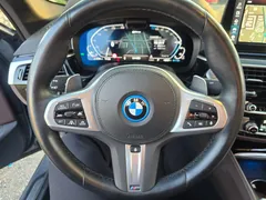 2023 BMW 5-Series 530e M Sport — фото 14