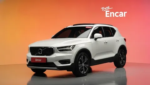 2022 Volvo XC40 B4 Inscription