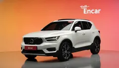 2022 Volvo XC40 B4 Inscription — фото 1