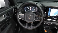2022 Volvo XC40 B4 Inscription — фото 13