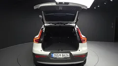 2022 Volvo XC40 B4 Inscription — фото 20