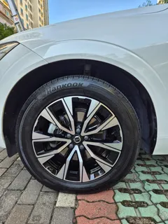 2023 Volvo XC60 B5 Ultimate Bright — фото 10