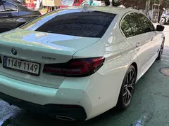 2022 BMW 5-Series 530i xDrive M Sport Package — фото 4