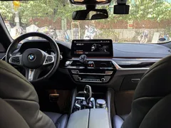 2022 BMW 5-Series 530i xDrive M Sport Package — фото 8
