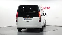 2023 Hyundai Staria Tourer 9-Seater — фото 4
