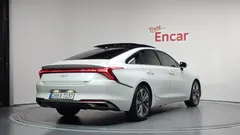 2023 Kia K8 Signature — фото 2