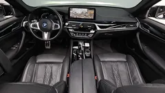 2022 BMW 5-Series 530e M Sport — фото 7
