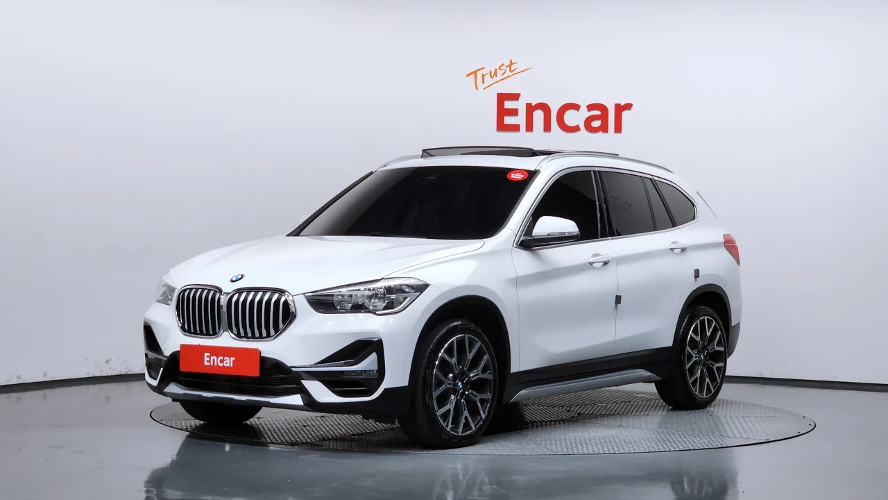 2022 BMW X1 xDrive 20i xLine