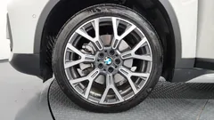 2022 BMW X1 xDrive 20i xLine — фото 5