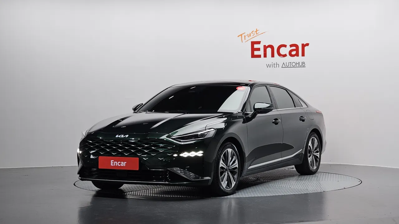 2023 Kia K8 Signature
