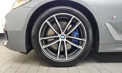 2023 BMW 5-Series 520i M Sport — фото 5