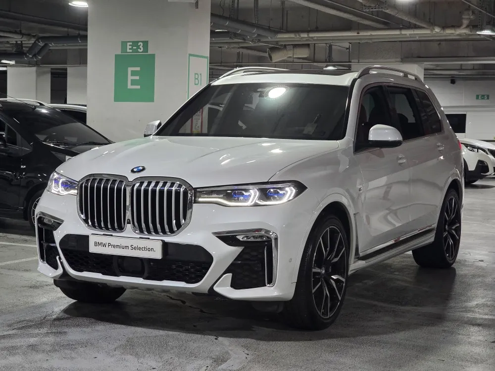 2022 BMW X7 xDrive 40i M Sport 6STR