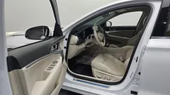 2022 Genesis G70 Gasoline 2.0T 4WD — фото 10