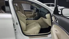 2022 Genesis G70 Gasoline 2.0T 4WD — фото 11