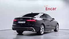 2022 Audi A4 40 TFSI Premium — фото 2
