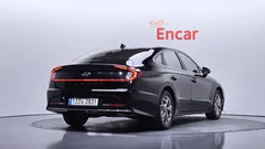2022 Hyundai Sonata 2.0 — фото 2