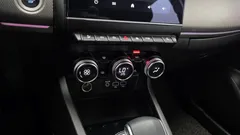 2023 Renault Samsung XM3 1.6 E-TECH Inspire e-shifter — фото 19