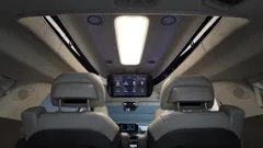 2022 Kia Carnival Gasoline 7-Seater Hi-Limousine — фото 16