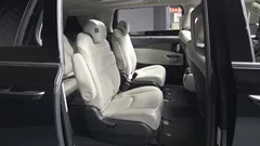 2022 Kia Carnival Diesel 9-Seater Noblesse — фото 12