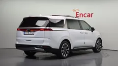 2023 Kia Carnival Diesel 9-Seater Signature — фото 2