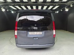 2022 Hyundai Staria Tourer 11-Seater — фото 7