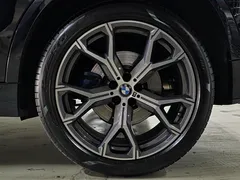 2023 BMW X5 xDrive 30d M Sport — фото 5