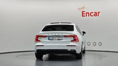 2024 Volvo S60 B5 Ultimate Bright — фото 4