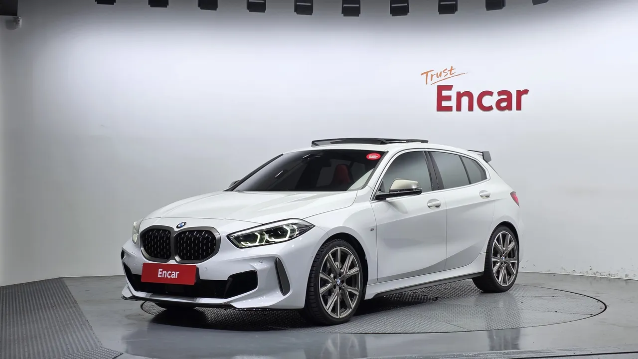 2022 BMW 1-Series M135i xDrive